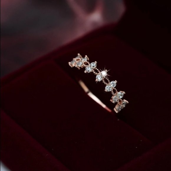 NEW 18K Rose Gold Double Round Diamond Ring - Picture 4 of 9